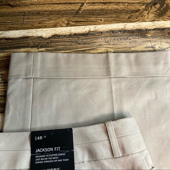Banana Republic woman’s dress pants tan size 14r - Picture 2 of 7